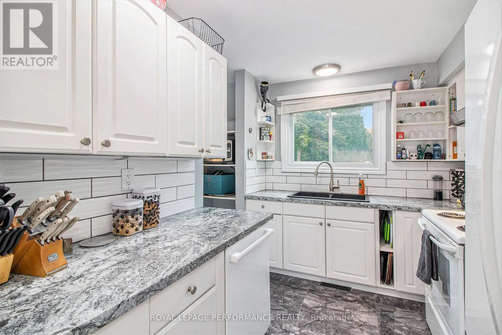 43 - 6181 BROOKSIDE LANE
