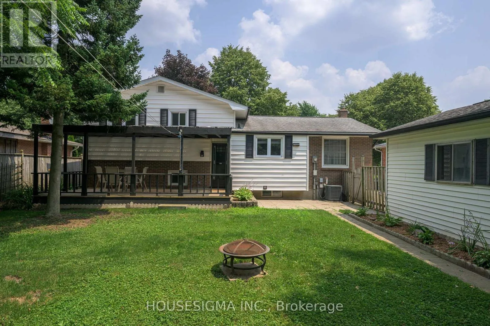 47 SCOTCHPINE CRESCENT