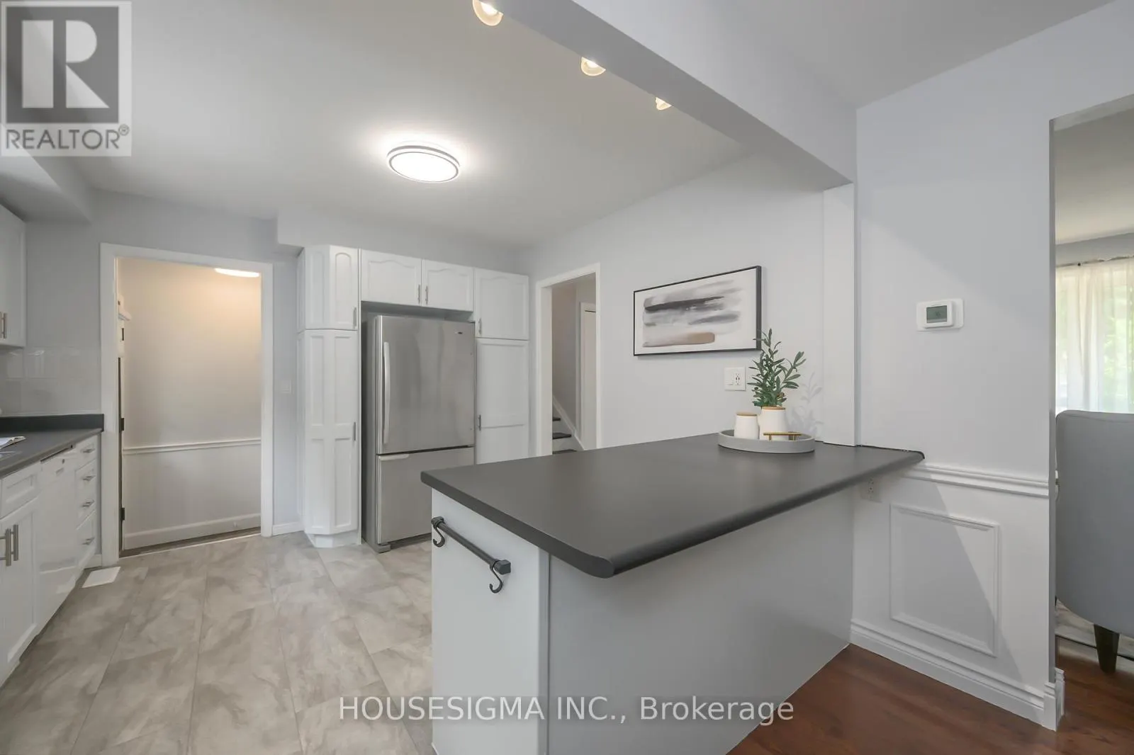 47 SCOTCHPINE CRESCENT