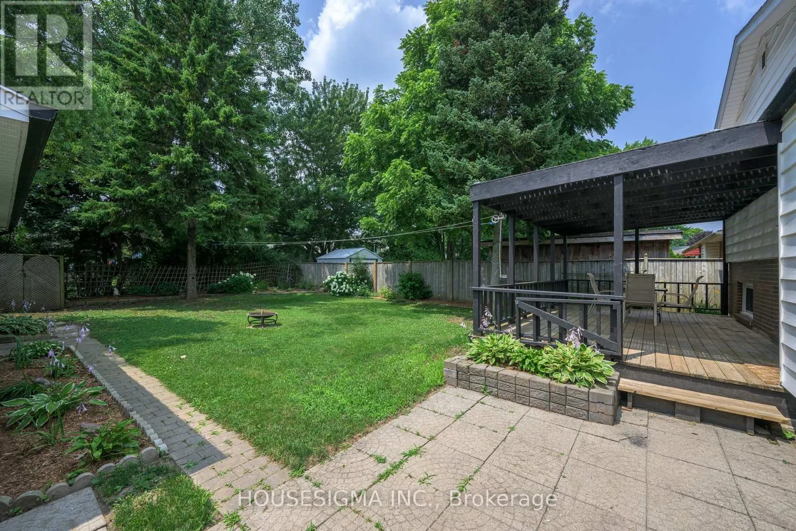 47 SCOTCHPINE CRESCENT