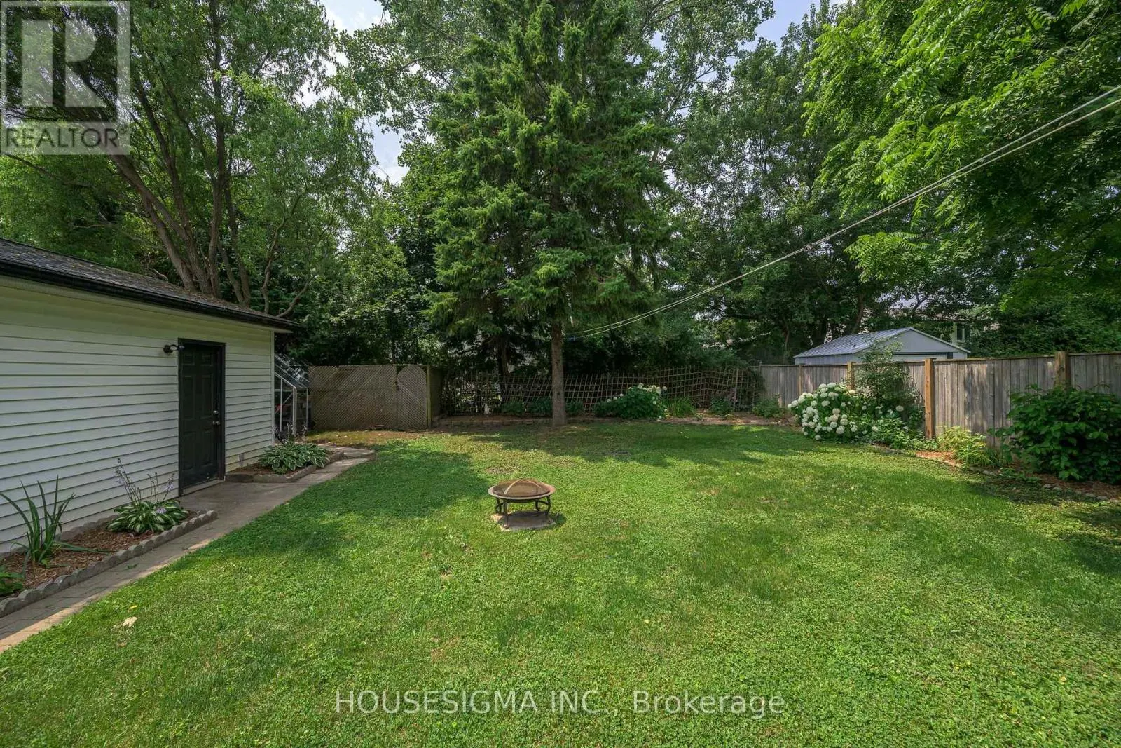47 SCOTCHPINE CRESCENT