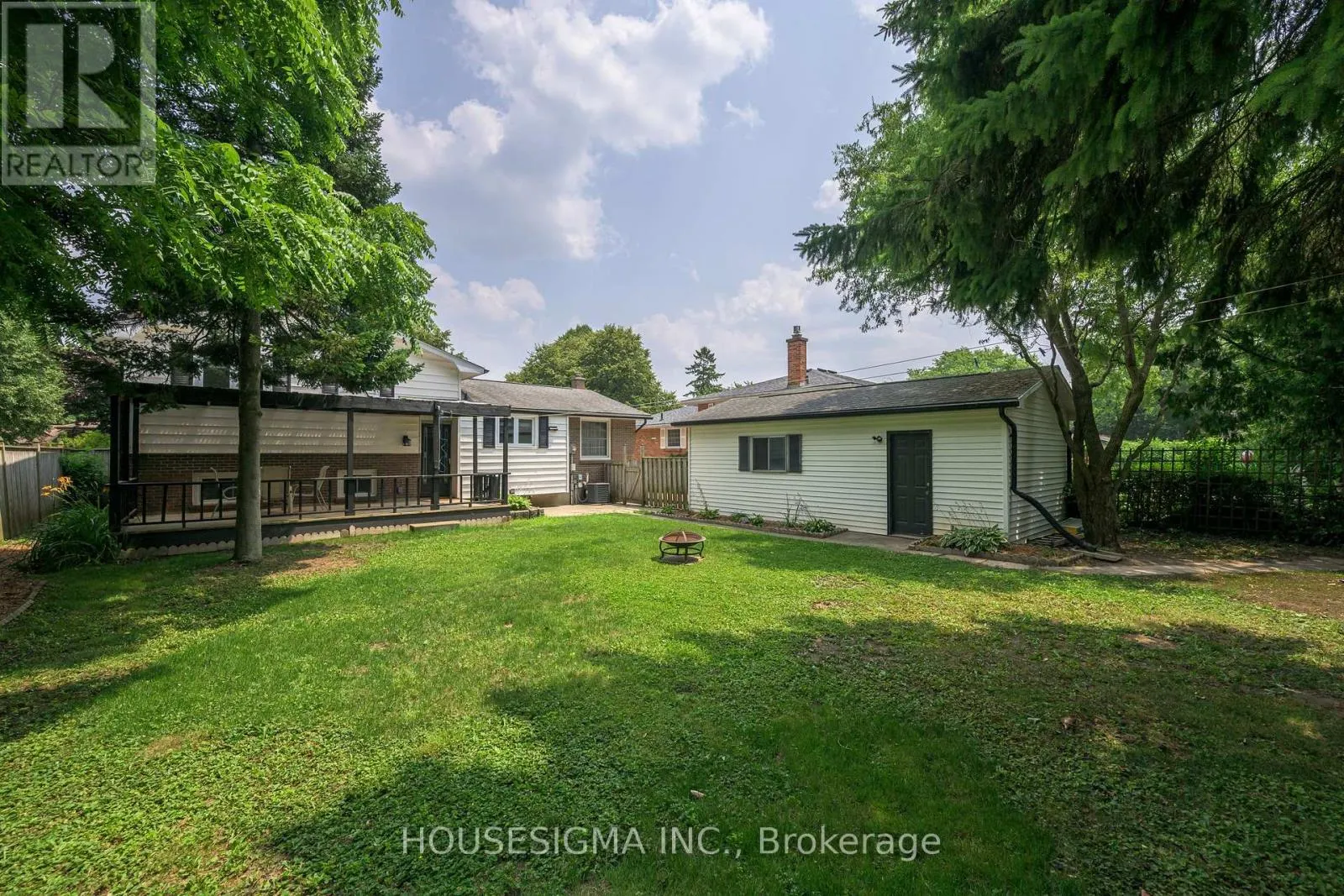 47 SCOTCHPINE CRESCENT
