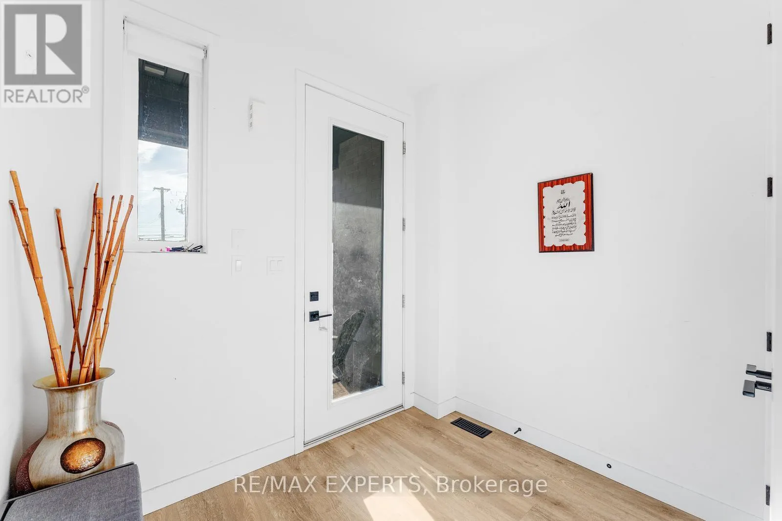 15 - 166 MOUNT ALBION ROAD