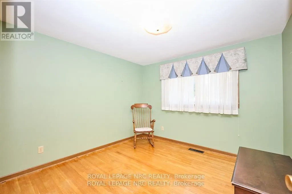 8 LA SALLE DRIVE