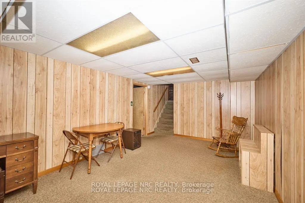 8 LA SALLE DRIVE