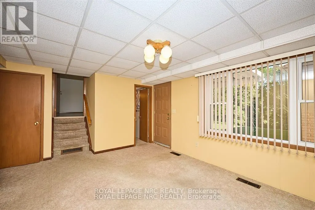 8 LA SALLE DRIVE