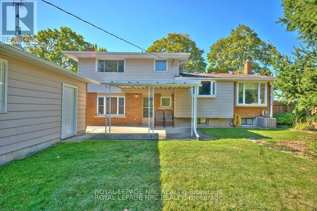 8 LA SALLE DRIVE