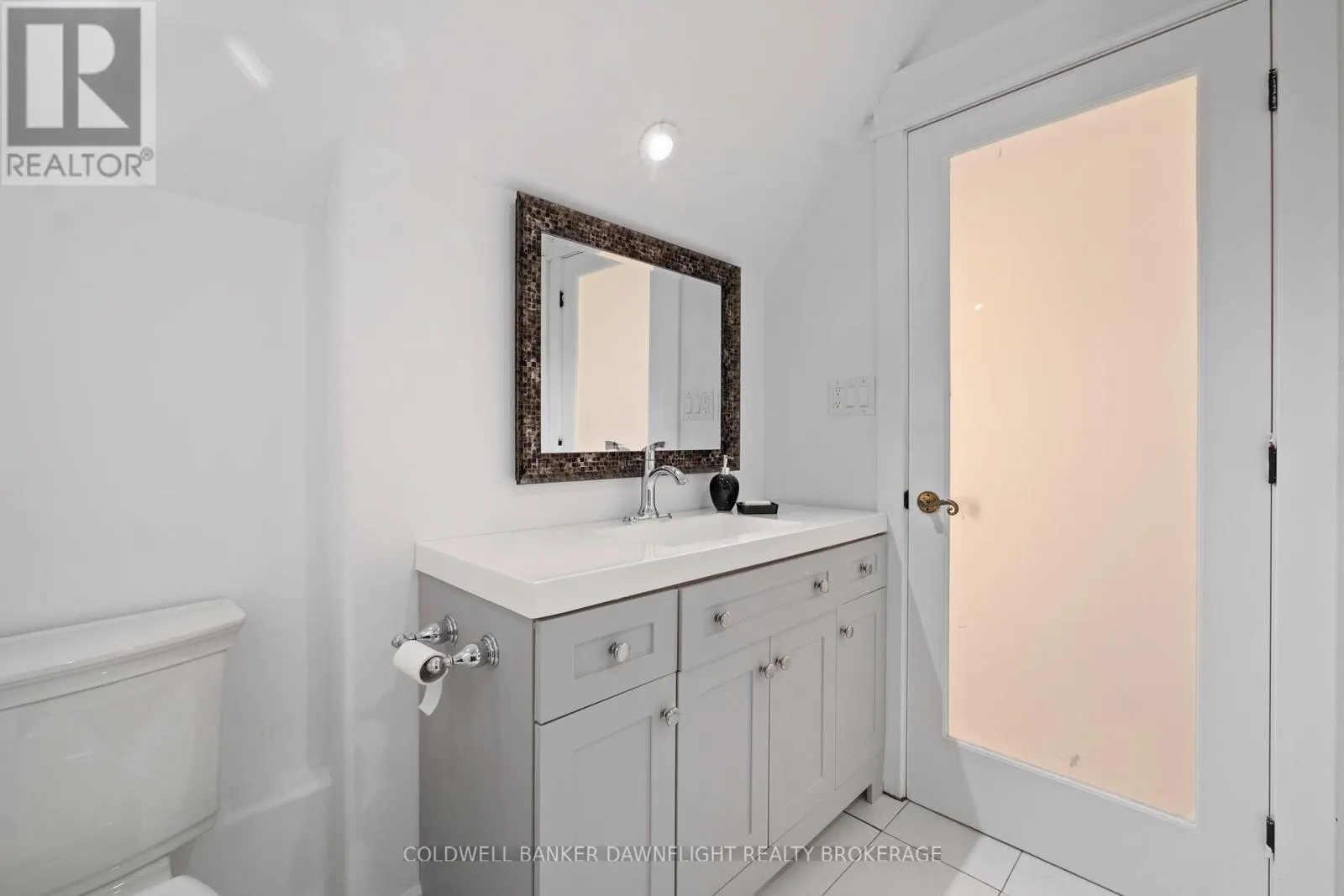 246 HAZELTON LANE