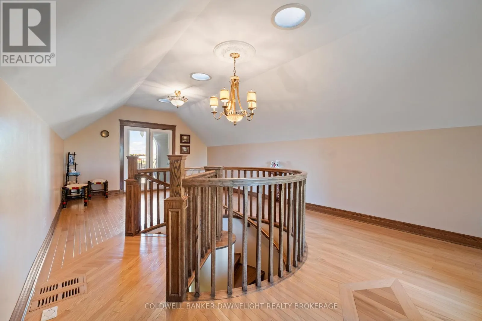 246 HAZELTON LANE