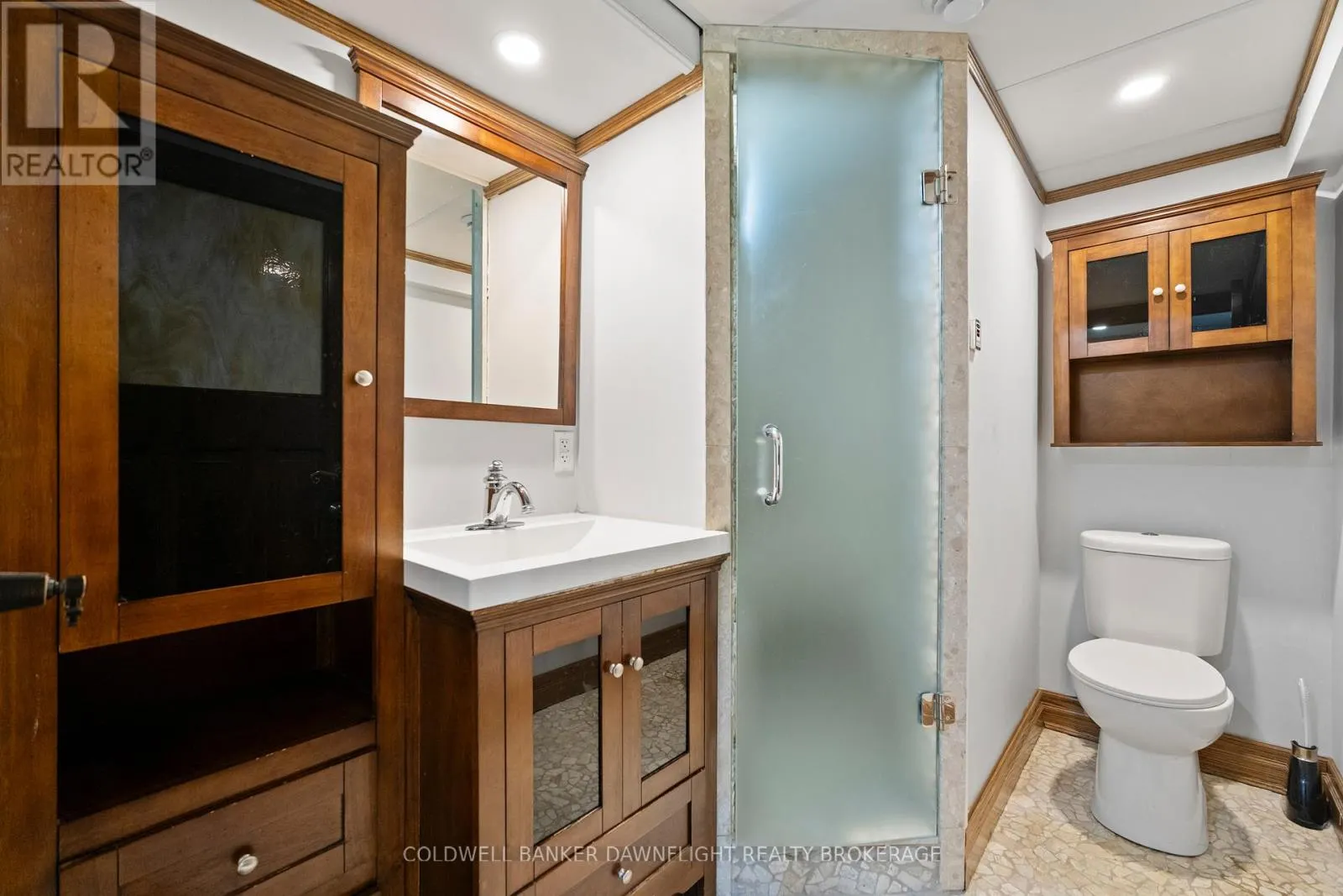 246 HAZELTON LANE