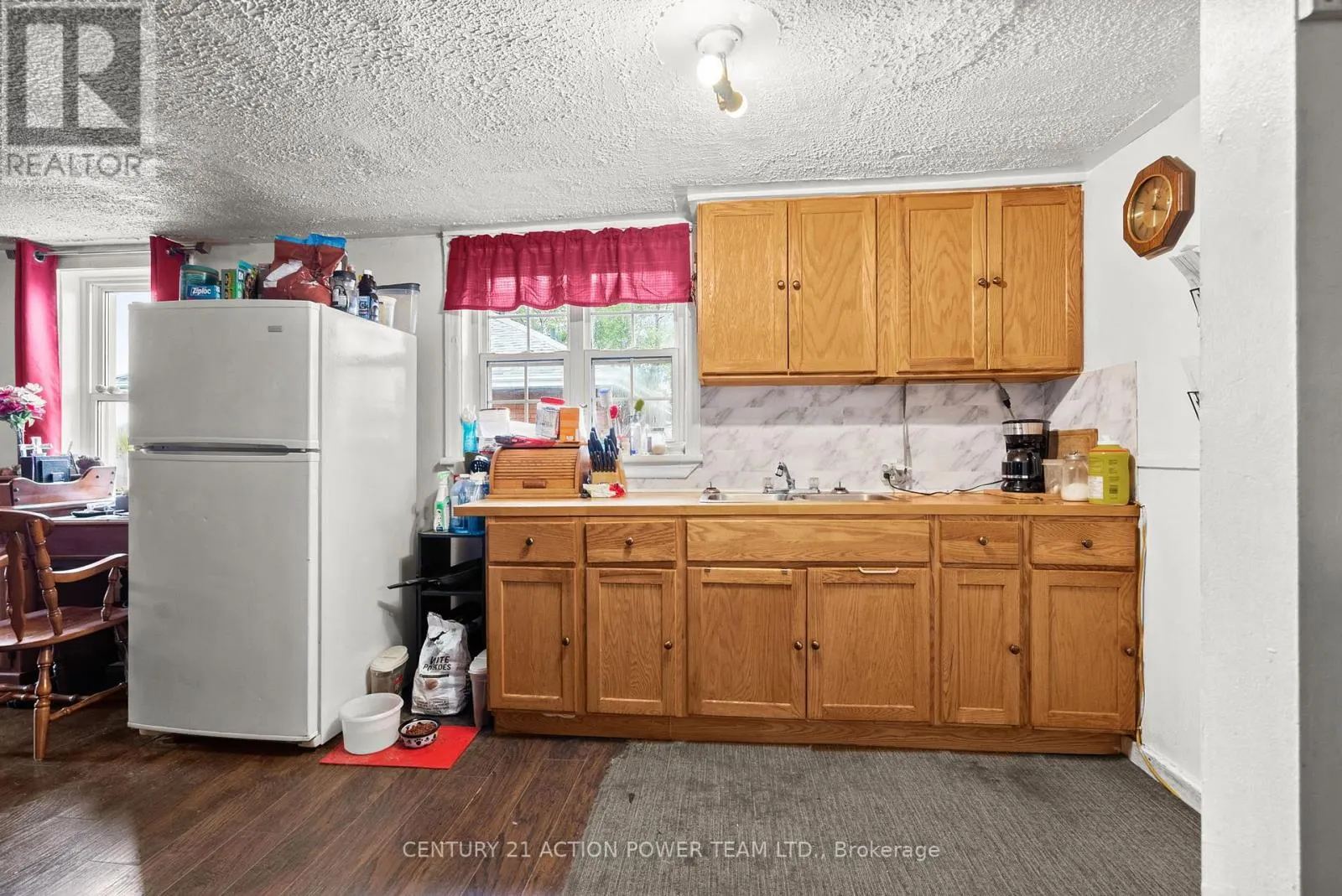 331 SEVENTH STREET E