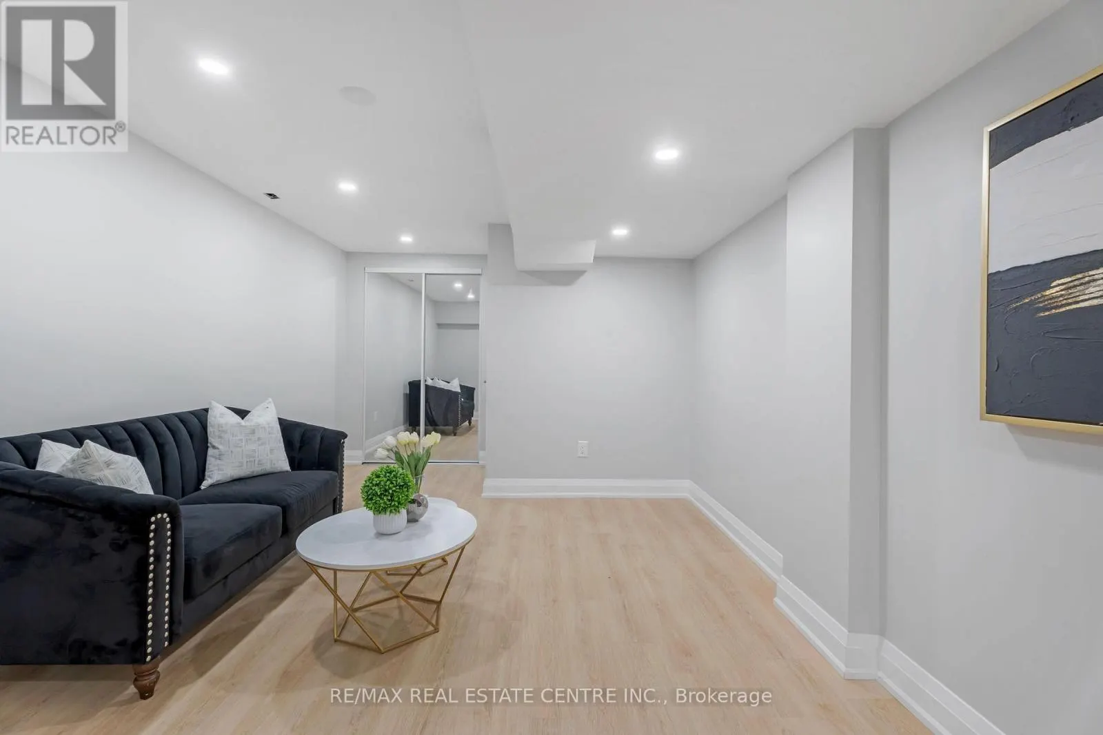 19 OLD ORCHARD AVENUE