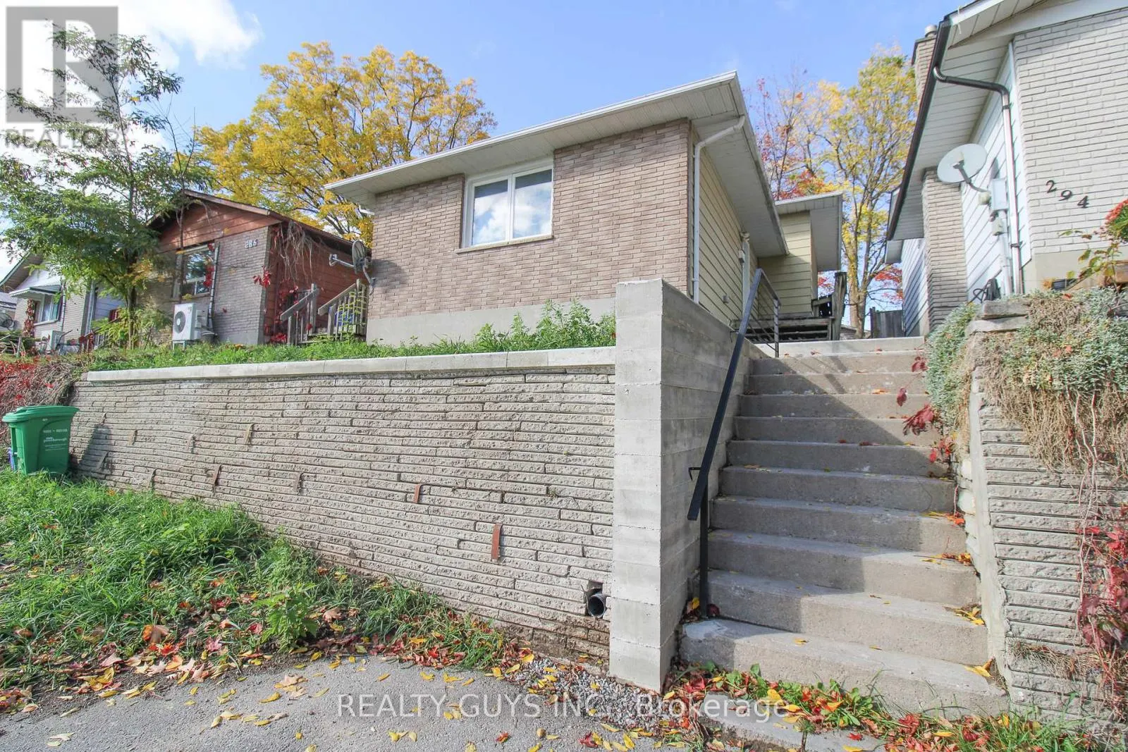 290 MCFARLANE STREET