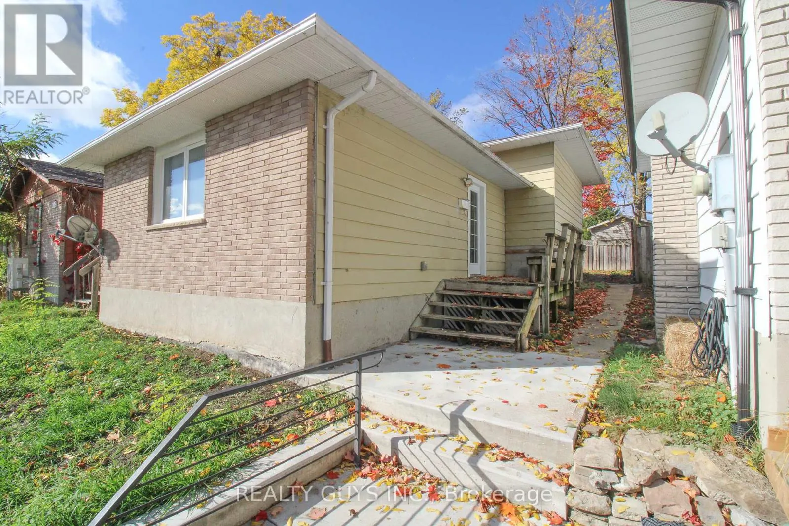 290 MCFARLANE STREET