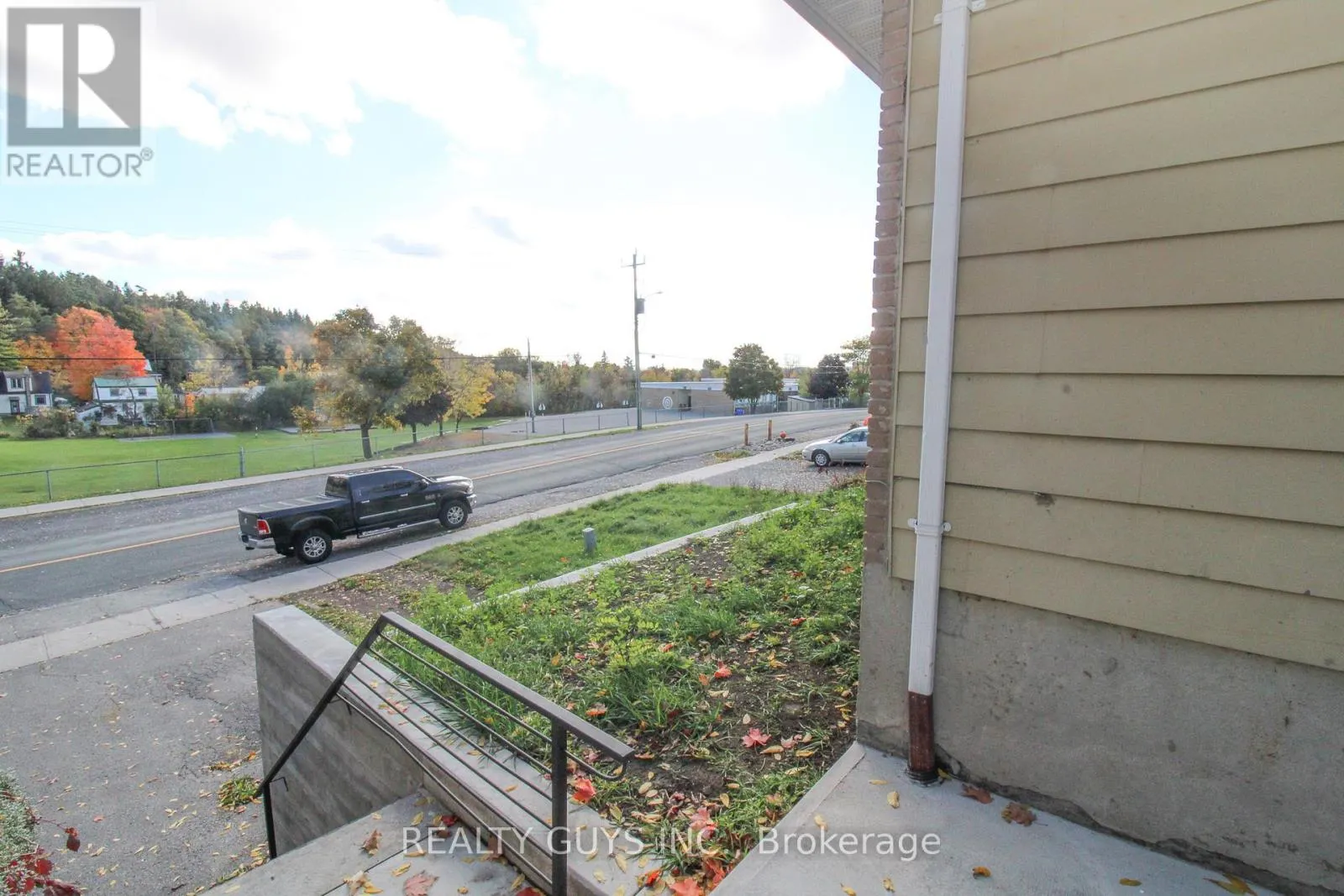 290 MCFARLANE STREET