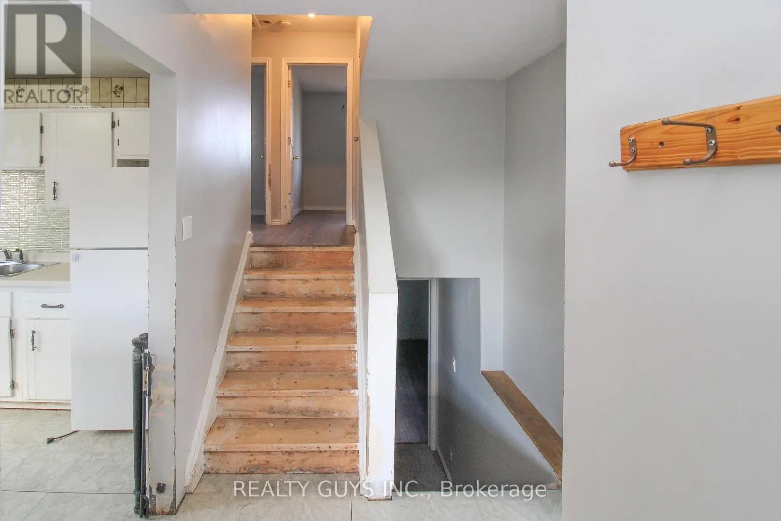 290 MCFARLANE STREET