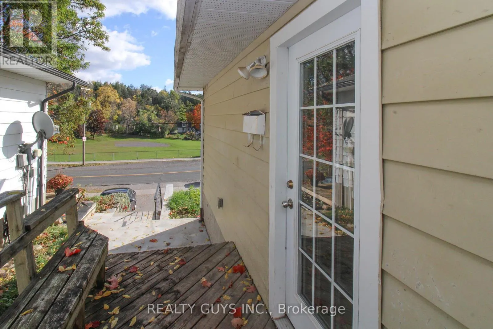 290 MCFARLANE STREET