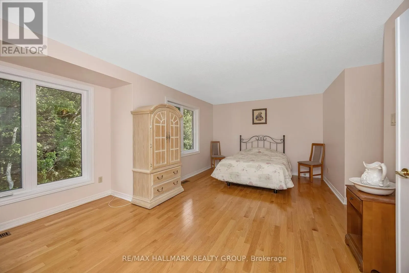 1725 AUTUMN RIDGE DRIVE
