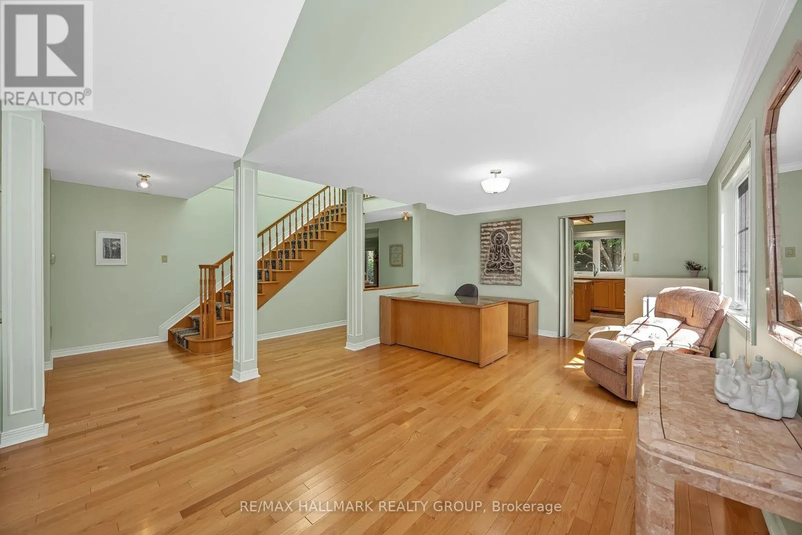 1725 AUTUMN RIDGE DRIVE
