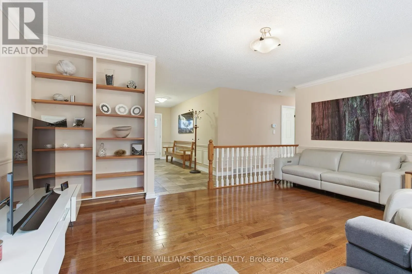 11 MAYS CRESCENT