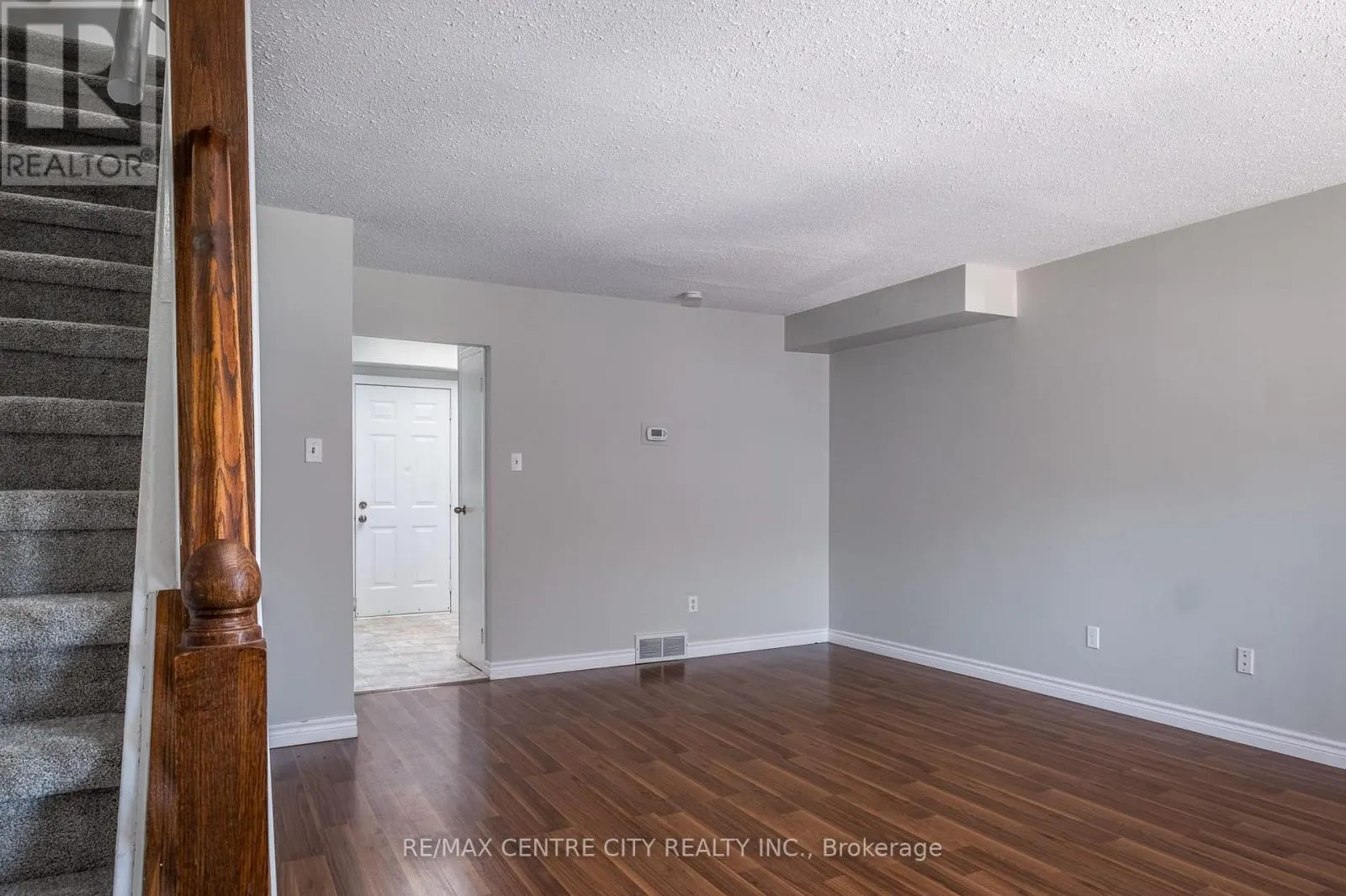 124 - 320 WESTMINSTER AVENUE, #124