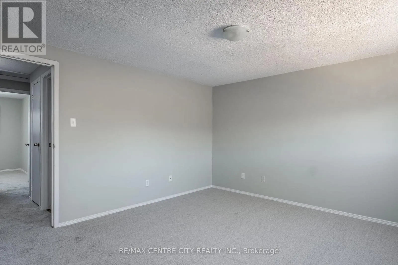 124 - 320 WESTMINSTER AVENUE, #124