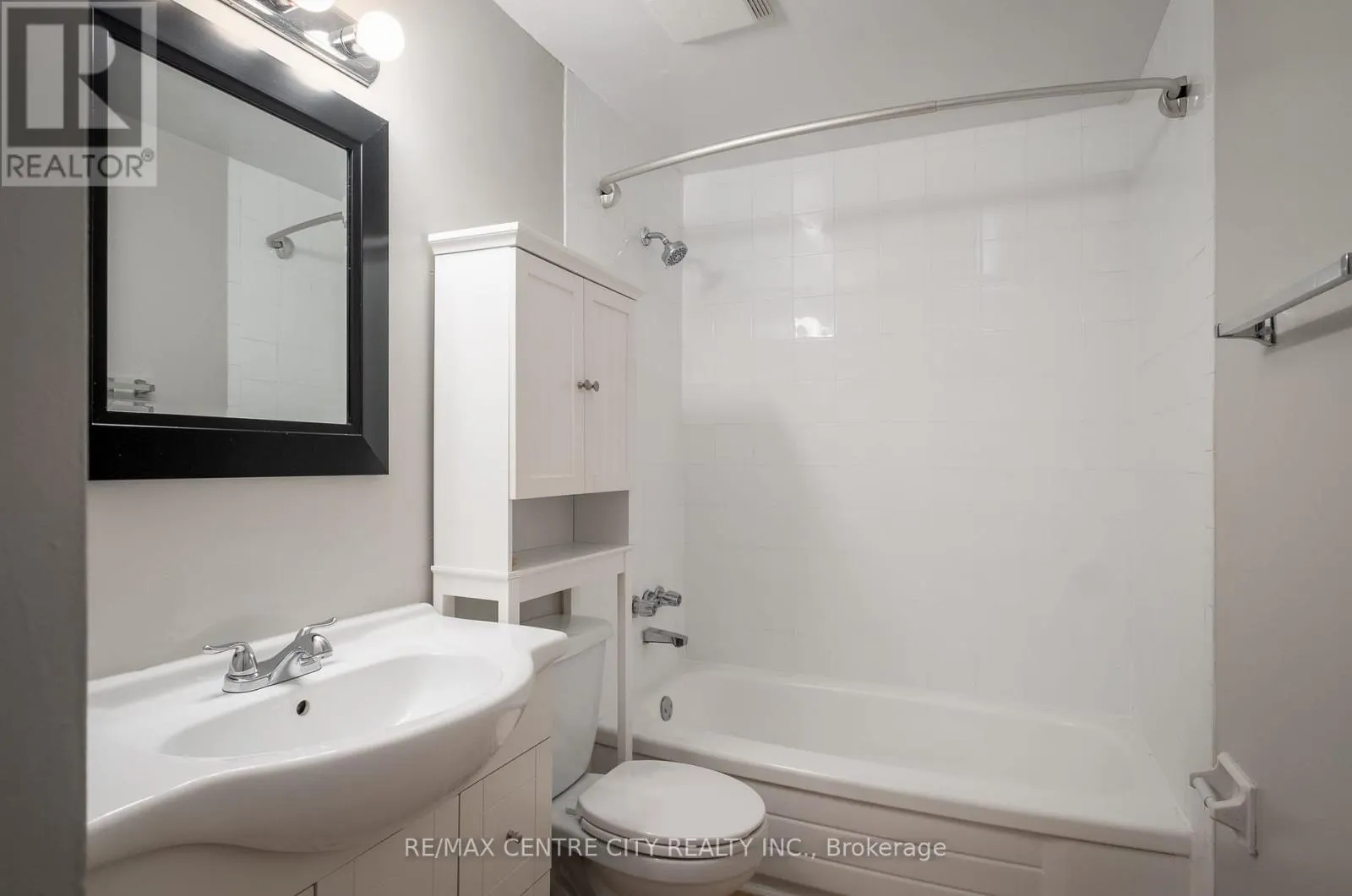 124 - 320 WESTMINSTER AVENUE, #124