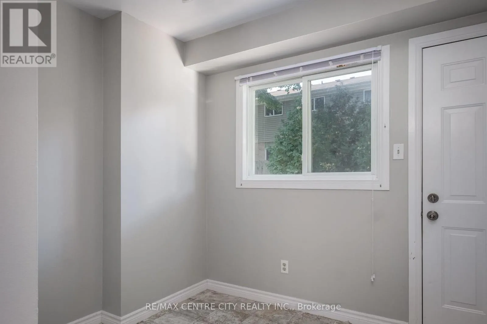 124 - 320 WESTMINSTER AVENUE, #124