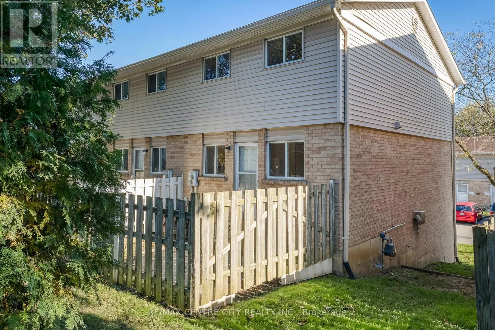 124 - 320 WESTMINSTER AVENUE, #124