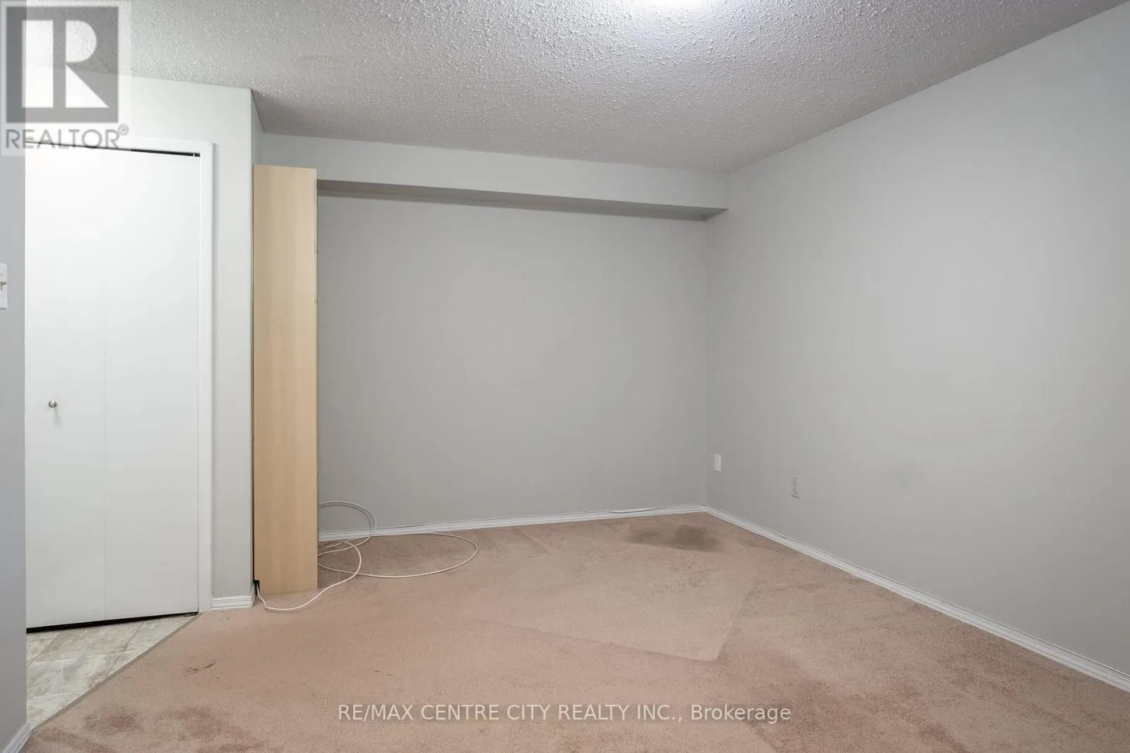 124 - 320 WESTMINSTER AVENUE, #124