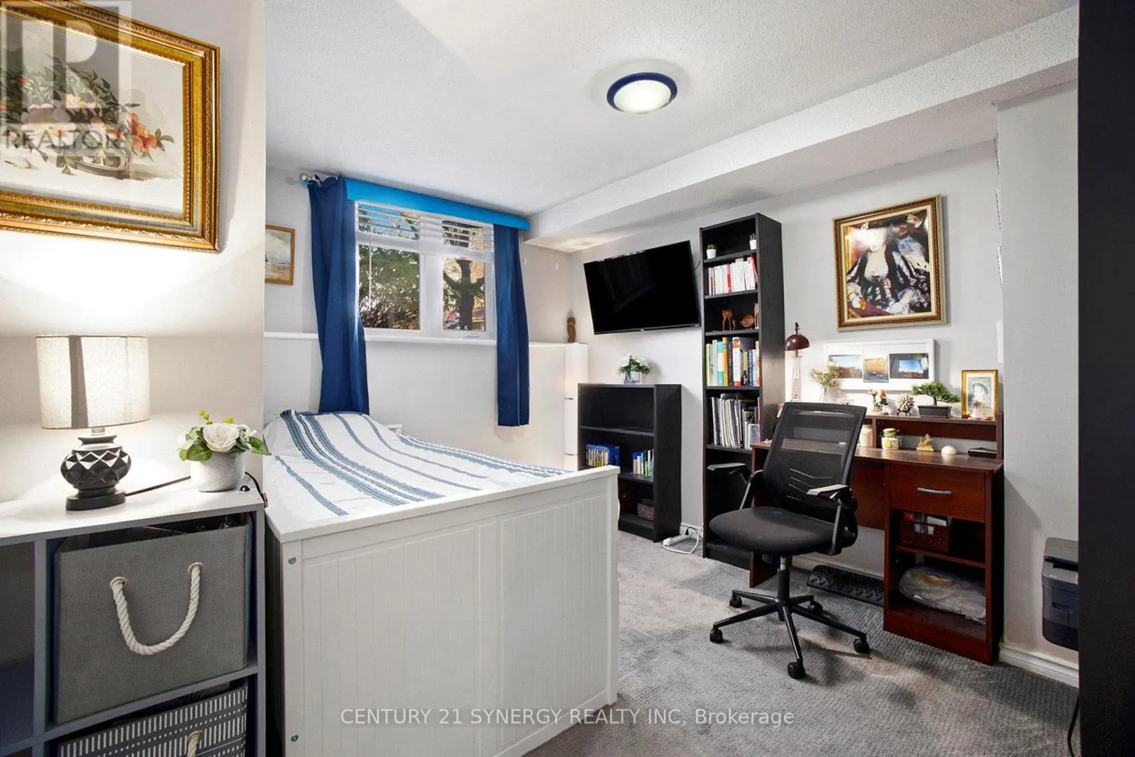 A - 6706 JEANNE D'ARC BOULEVARD N