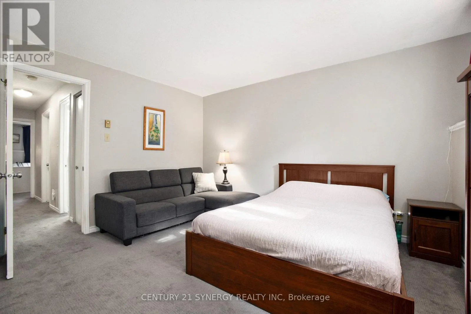 A - 6706 JEANNE D'ARC BOULEVARD N