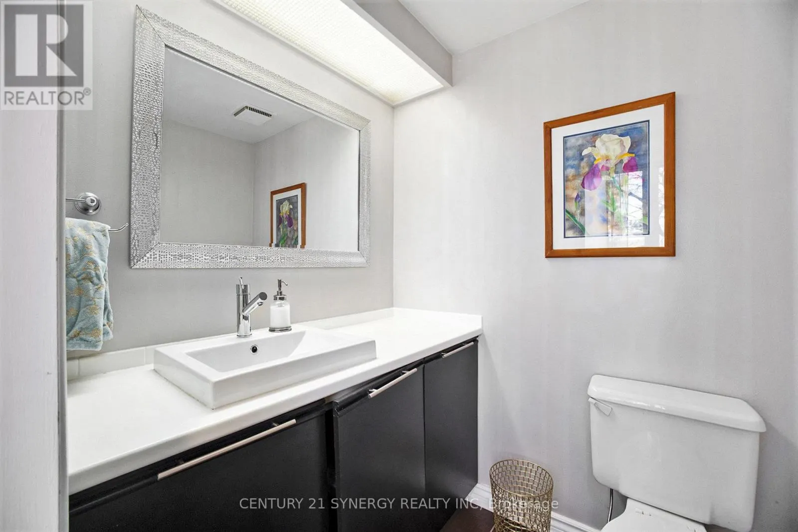 A - 6706 JEANNE D'ARC BOULEVARD N