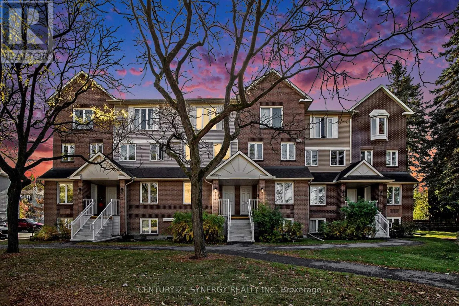 A - 6706 JEANNE D'ARC BOULEVARD N