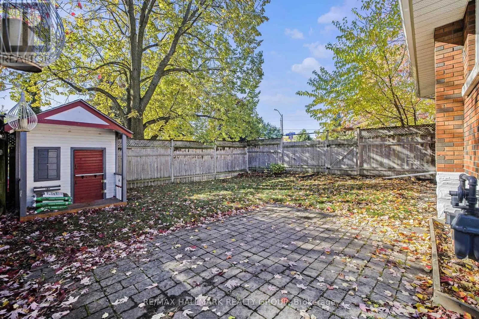 715 HOLT CRESCENT
