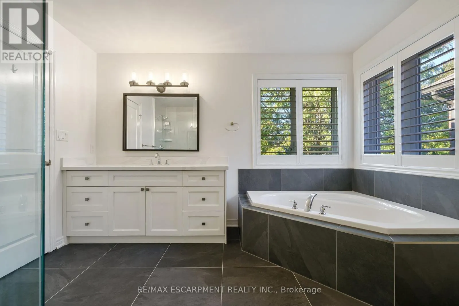 333 VALRIDGE DRIVE