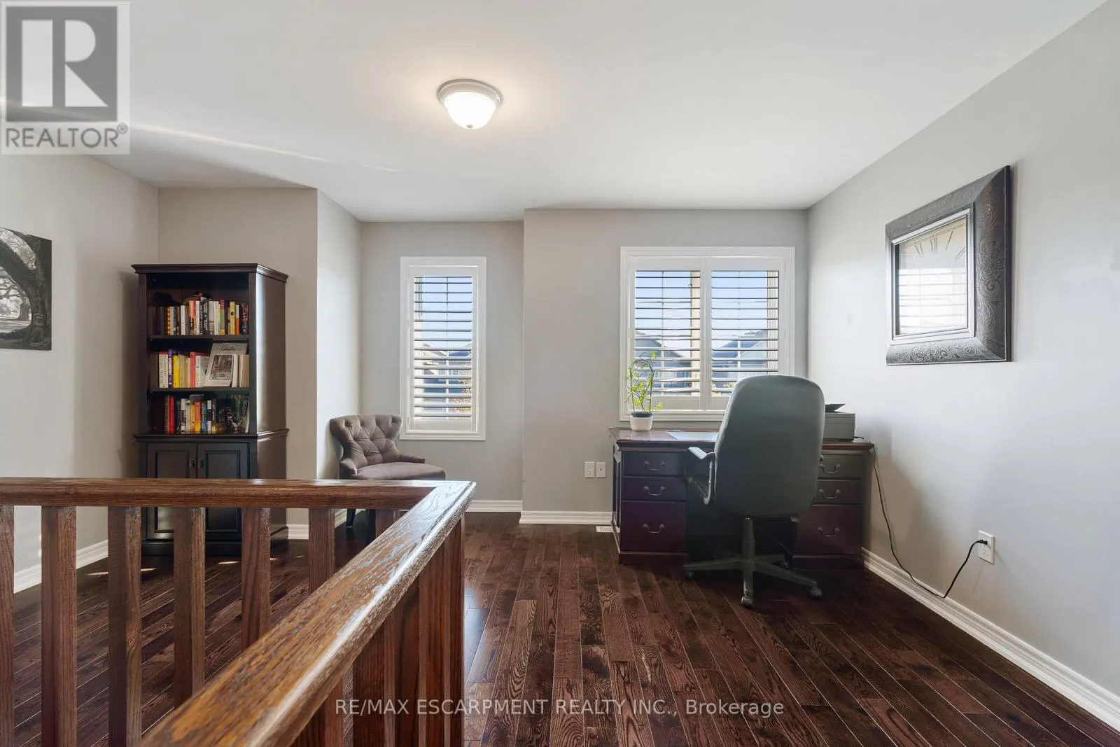 333 VALRIDGE DRIVE
