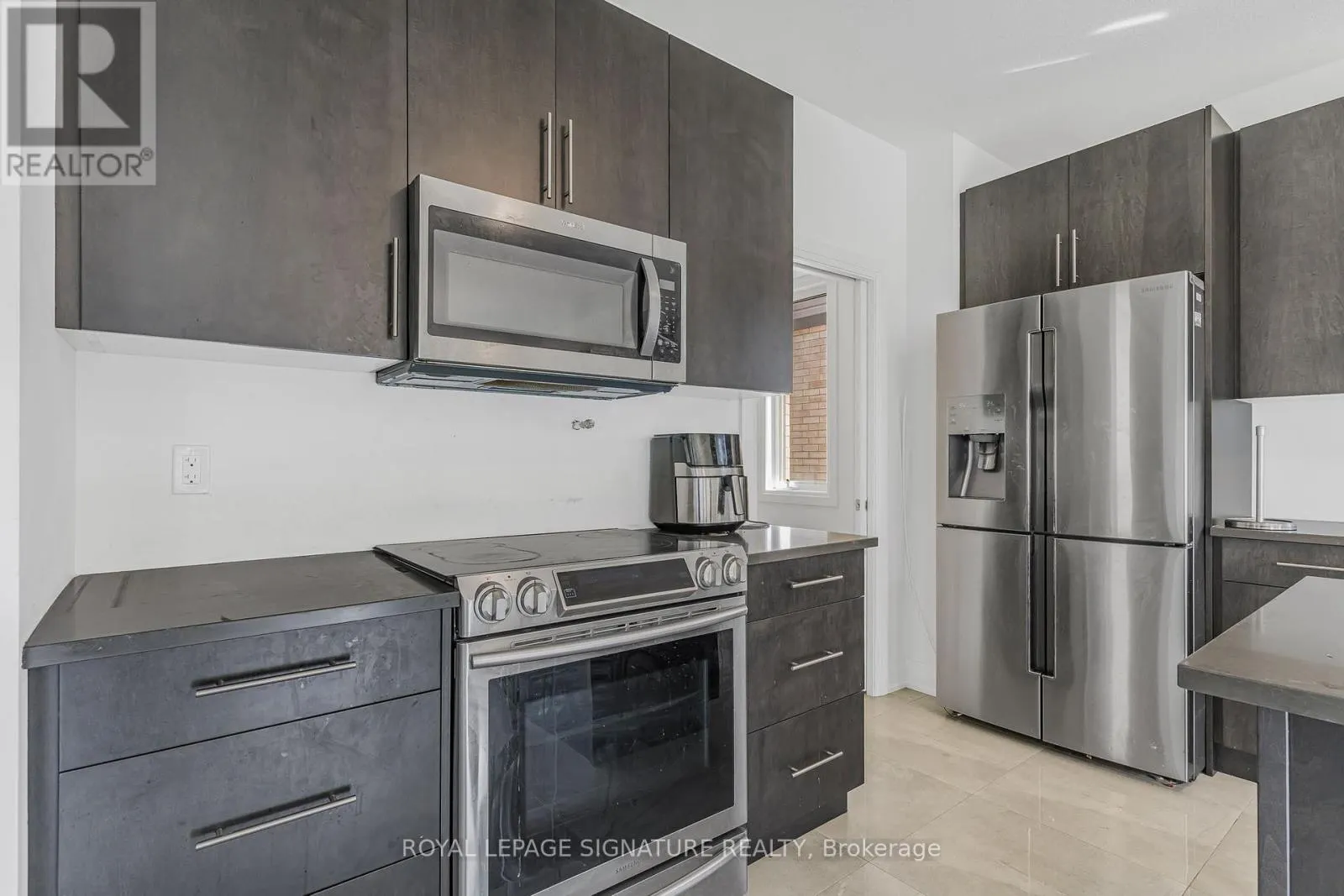 7249 PARKSIDE ROAD