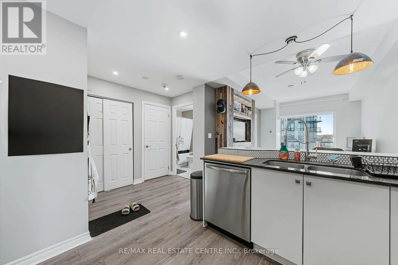 603 - 170 WATER STREET N