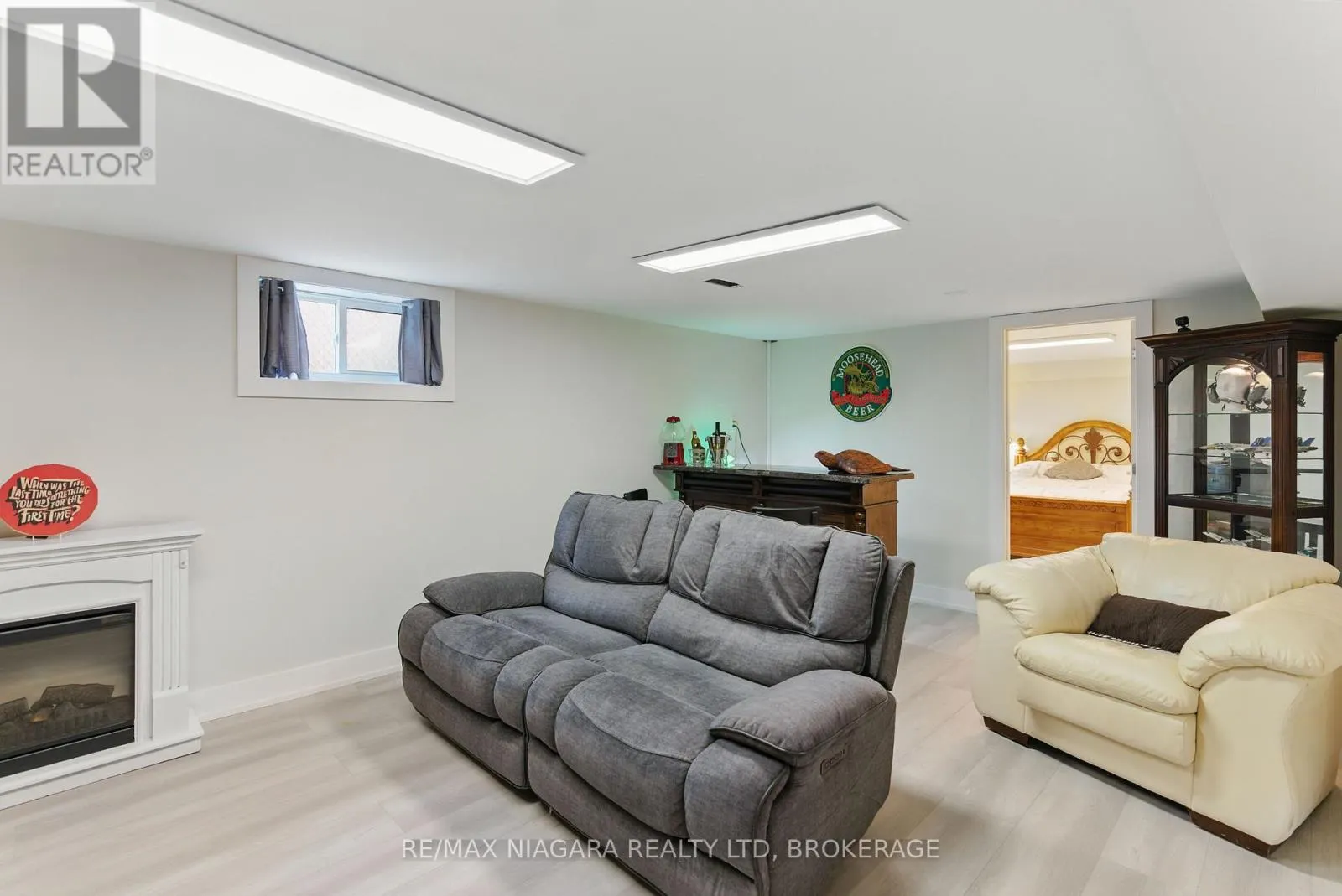 84 REGENT DRIVE