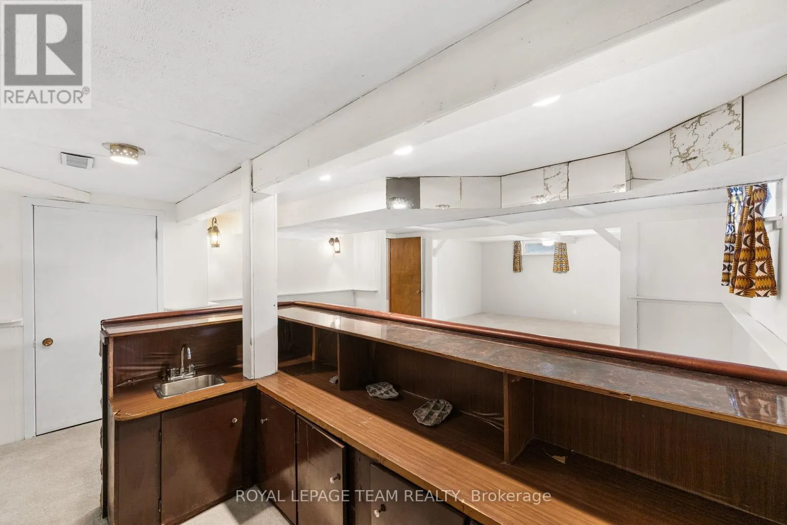 47 KIDGROVE GARDENS