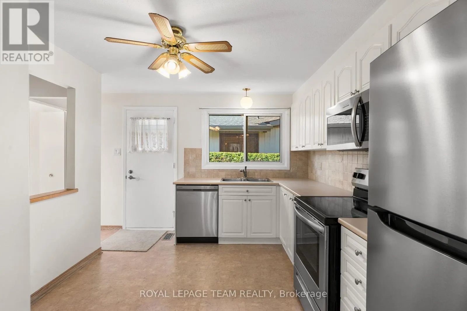 47 KIDGROVE GARDENS