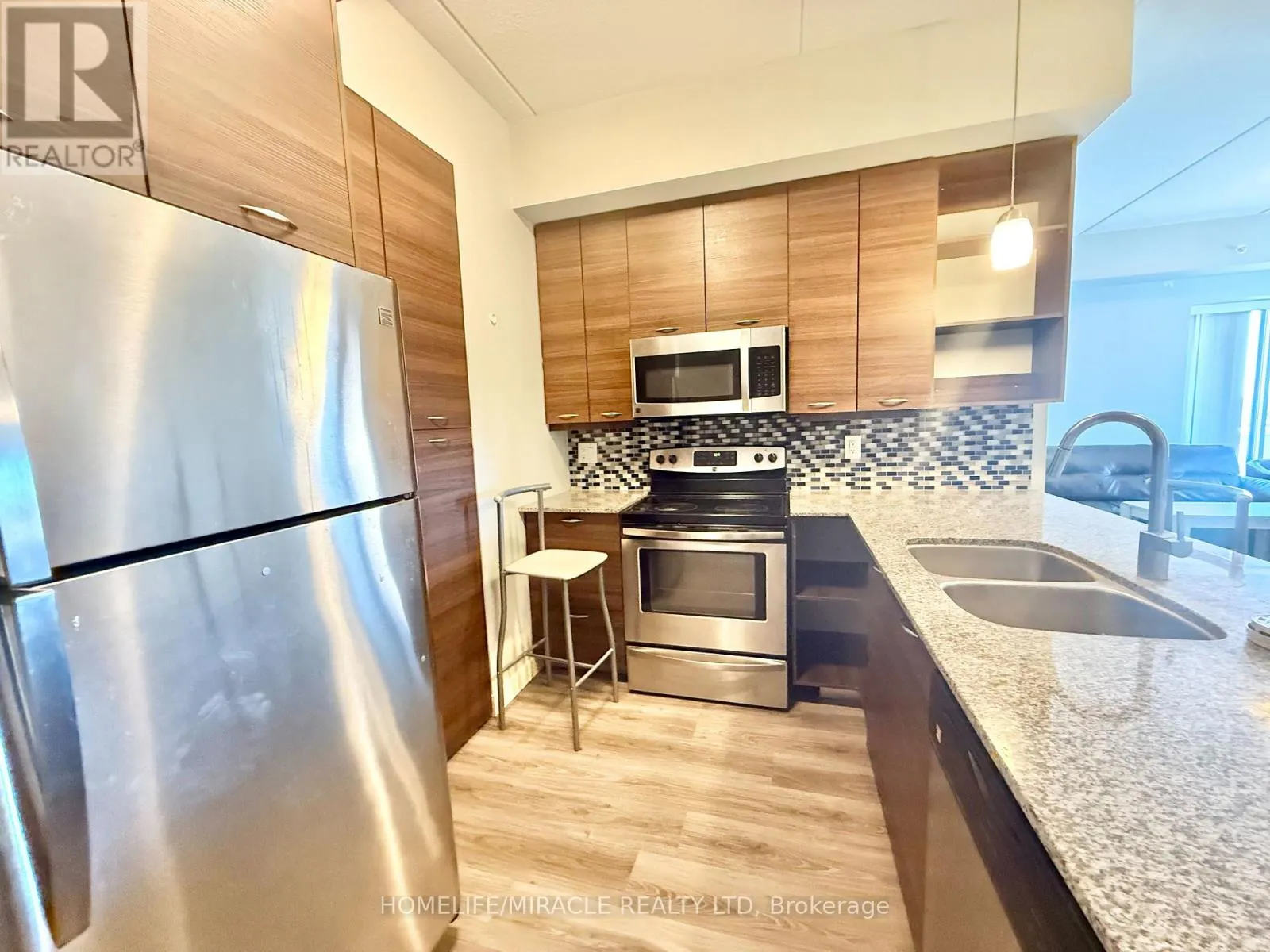 1907 - 318 SPRUCE STREET