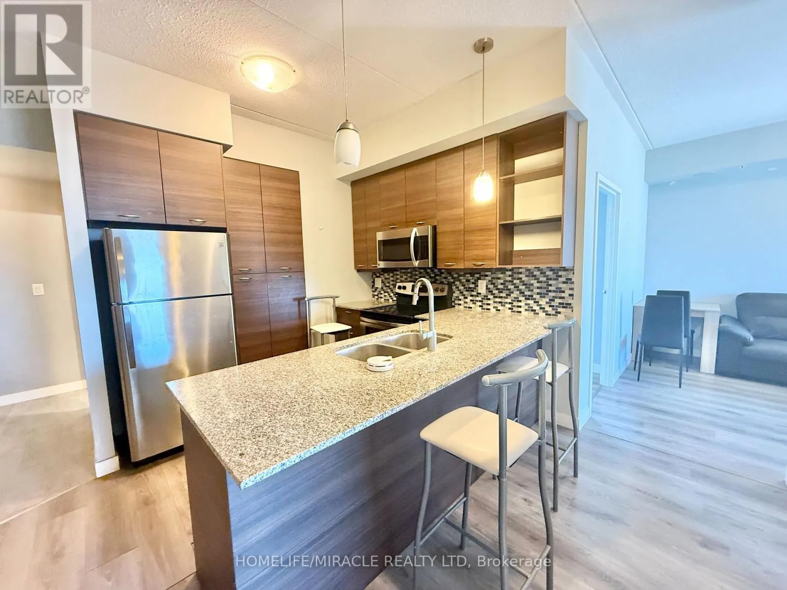 1907 - 318 SPRUCE STREET