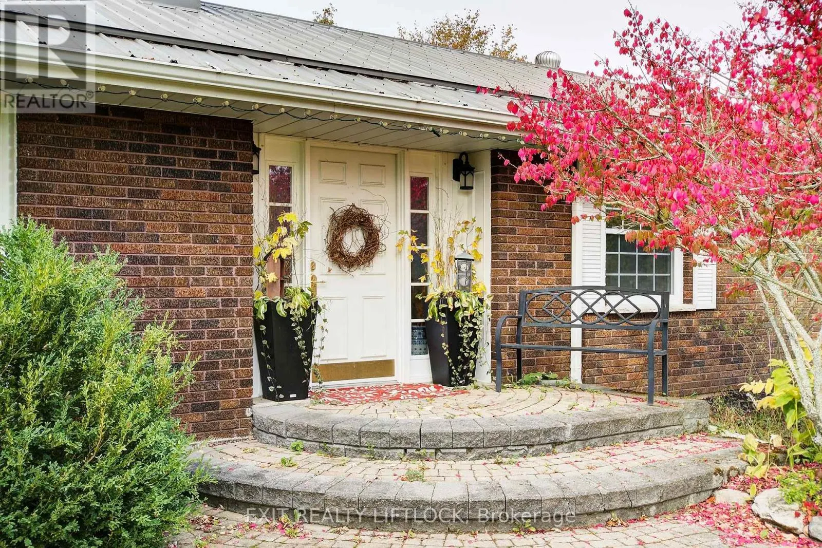 544 COUNTY ROAD 8