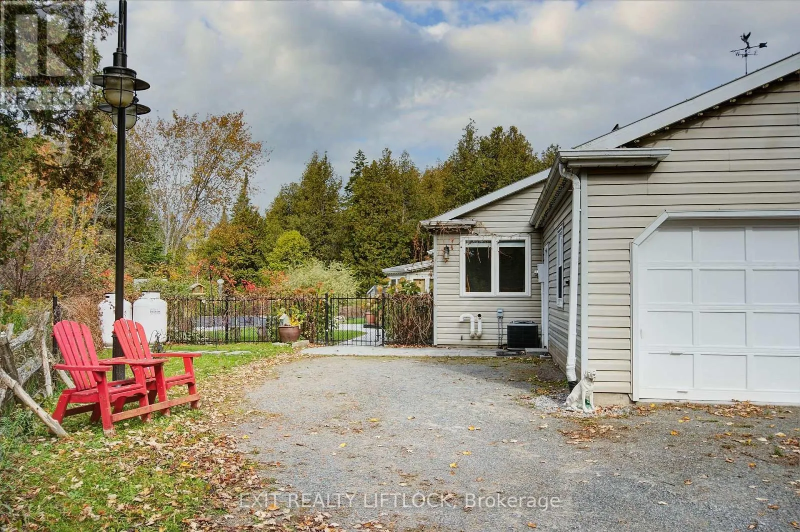 544 COUNTY ROAD 8
