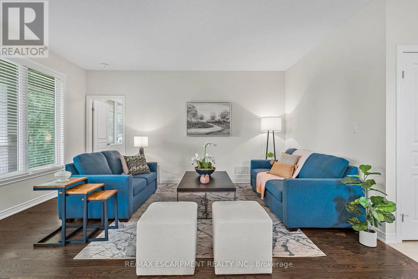 5 OAKDALE BOULEVARD