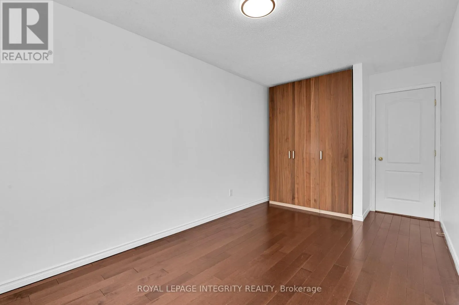 137 TALL OAK PRIVATE