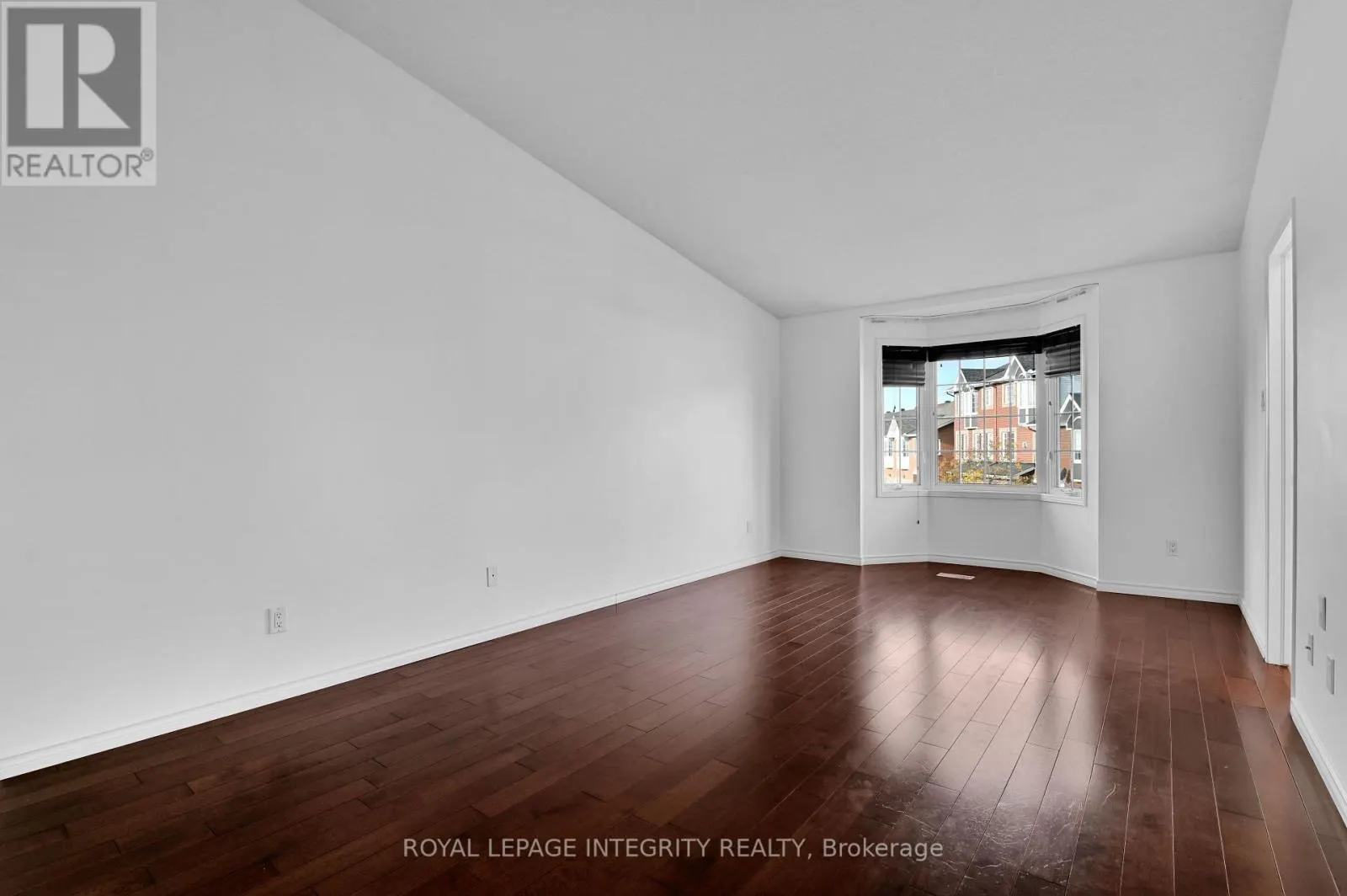 137 TALL OAK PRIVATE