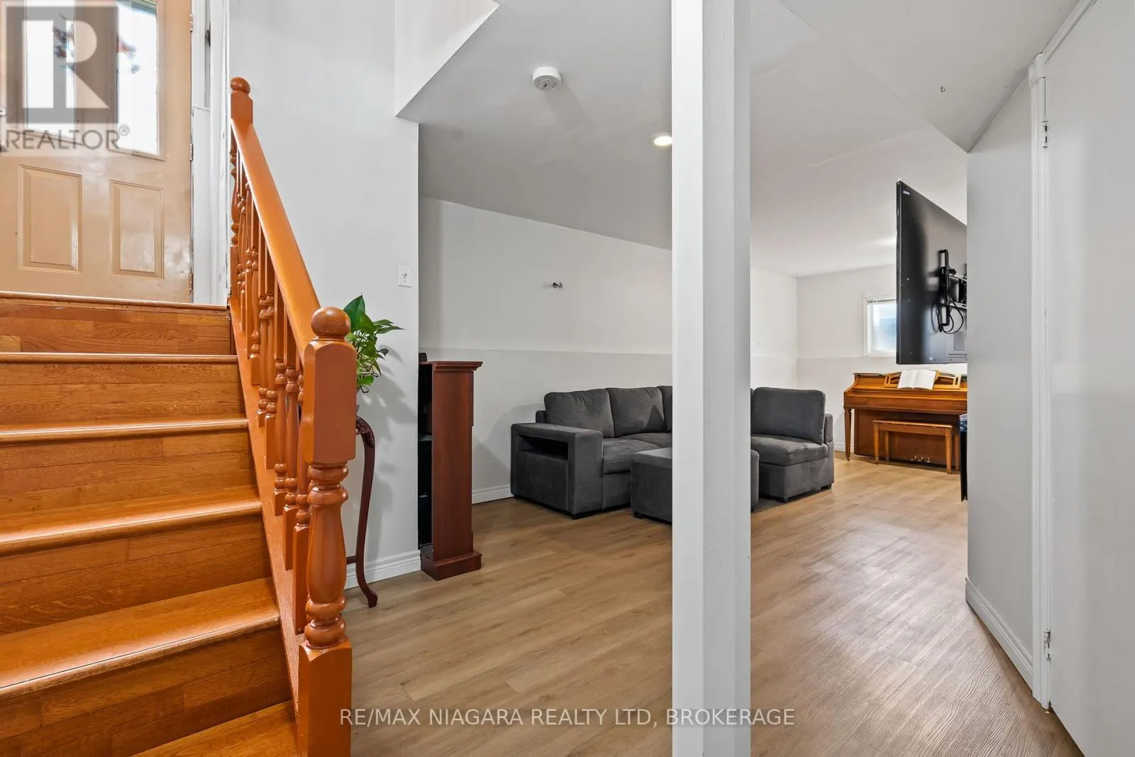 343 HELEN STREET
